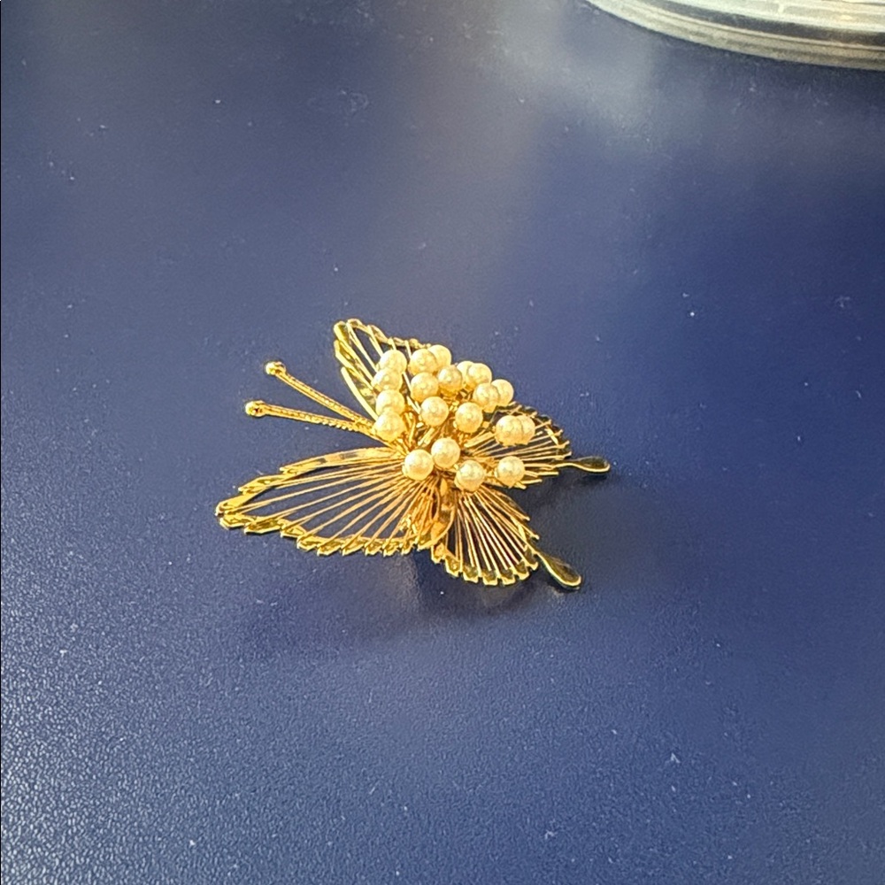 Vintage MONET Pearl Butterfly Brooch Pin Gold Plated 3-Dimensional